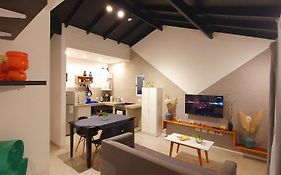 Departamento tipo casa a Estrenar en Mar del Plata proximo Mogotes, a las playas del sur y El Faro -- Somos Alojamientos MDQ -- Casa Marea -